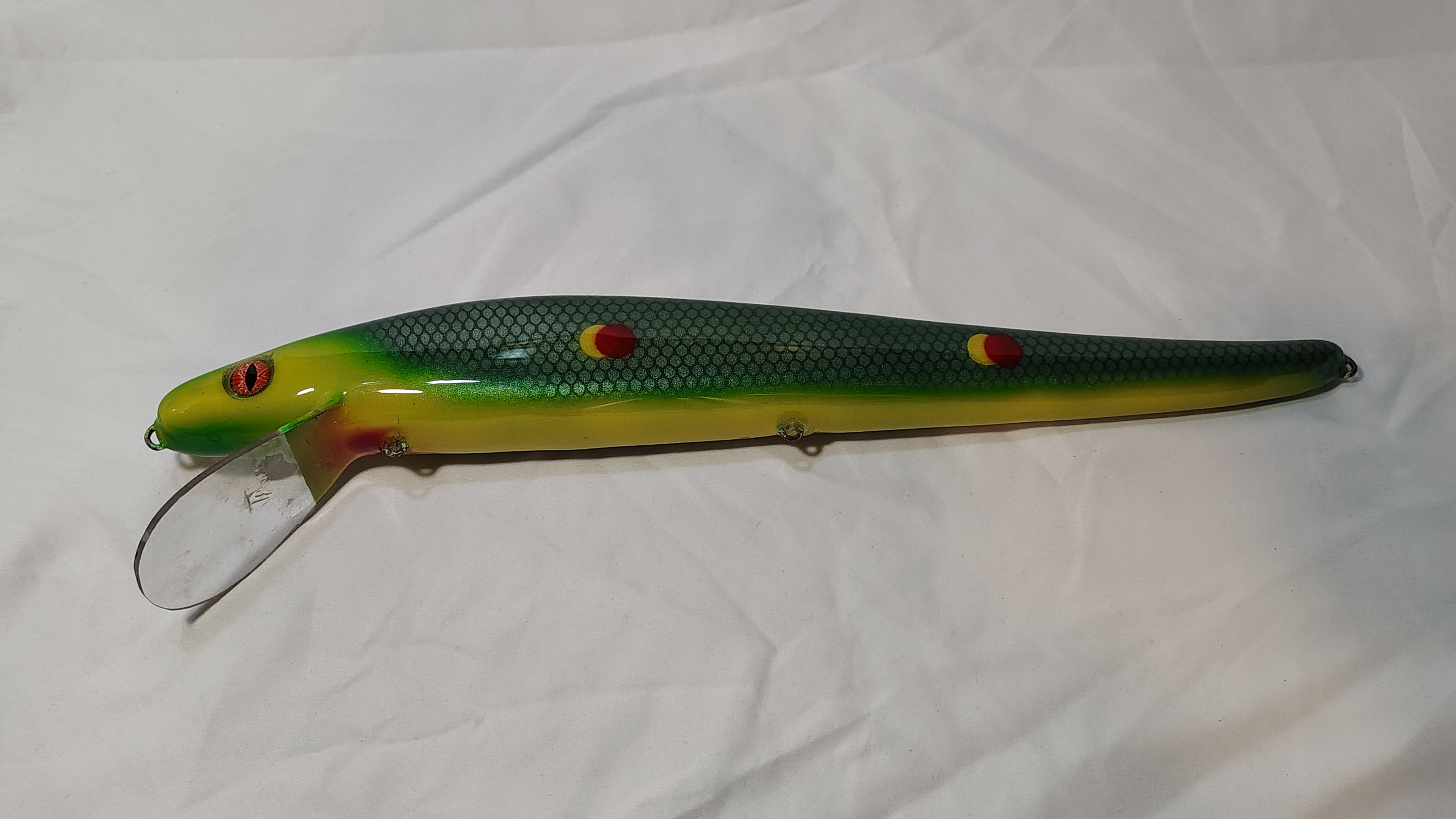 St. Lawrence Leviathan – 16” Deep Trolling Muskie Lure (St. Lawrence Frog) (skinny)